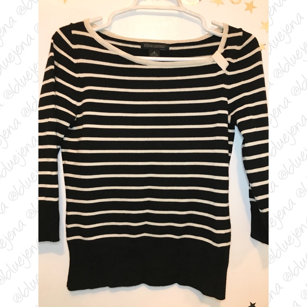 Banana Republic extra fine Merino wool sweater